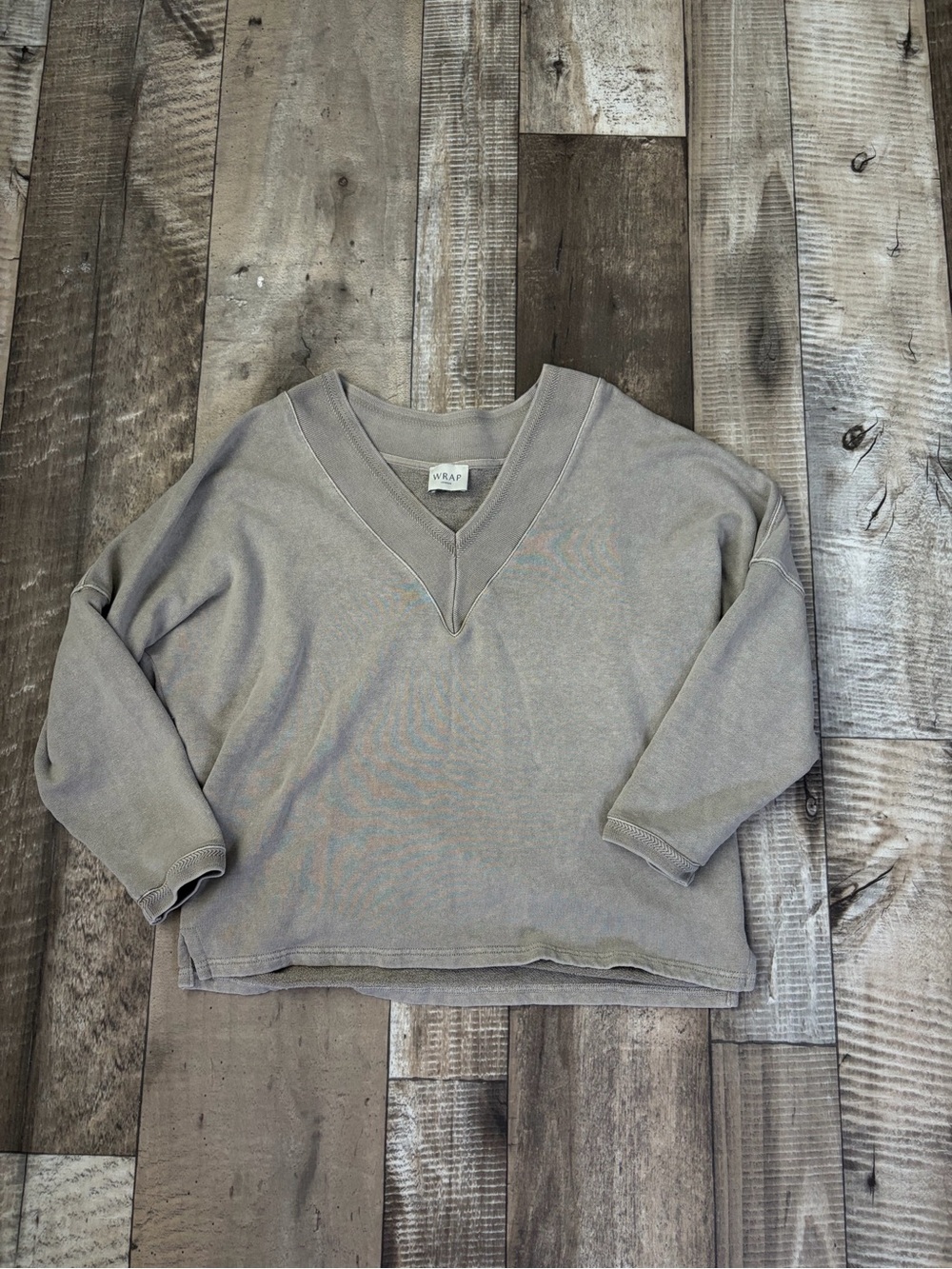 Wrap London Women's V-Neck Sweatshirt in Taupe Gray